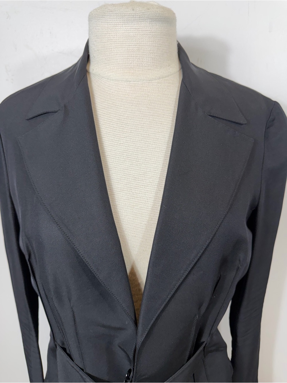 Vintage Valentino Boutique Black Silk Cropped Blazer Jacket Italy US Small - Picture 9 of 13